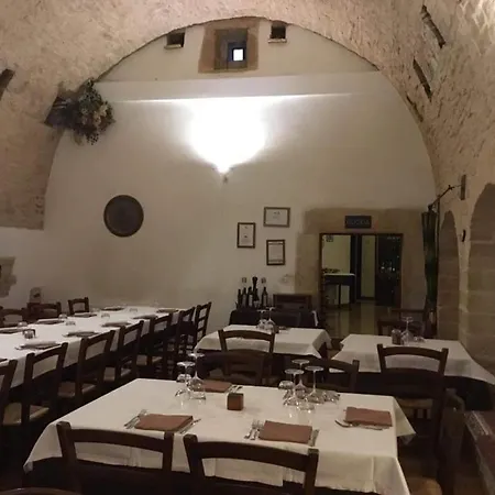 Masseria Citulo Il Pino Grande * Castel Del Monte (Apulia)